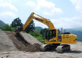 Lánctalpas kotrók Komatsu PC210LCi-10