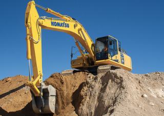 Lánctalpas kotrók Komatsu PC390LC-11