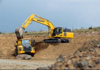Lánctalpas kotrók Komatsu PC490-11E0