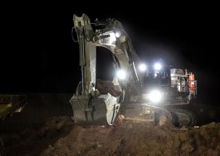 Lánctalpas kotrók Liebherr R 9100 B 