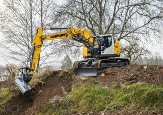 Lánctalpas kotrók Liebherr R 926 Compact Litronic 