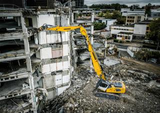 Lánctalpas kotrók Liebherr R 940 Demolition Litronic 