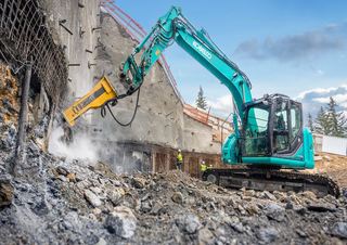 Lánctalpas kotrók Kobelco SK 140 SRLC 3