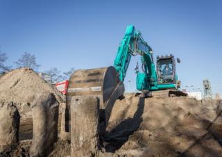 Lánctalpas kotrók Kobelco SK 140 SRLC 5