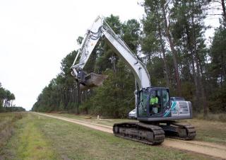 Lánctalpas kotrók Kobelco SK 210 H LC 10