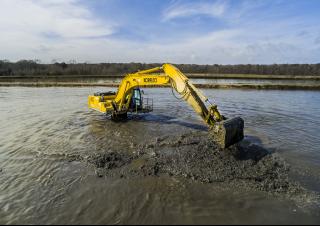Lánctalpas kotrók Kobelco SK 260 LC 10