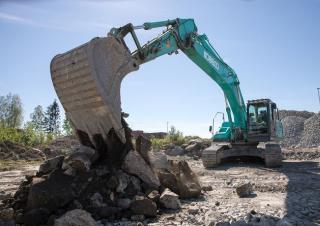 Lánctalpas kotrók Kobelco SK 260 NLC 10