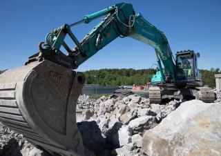 Lánctalpas kotrók Kobelco SK 300 LC 10E