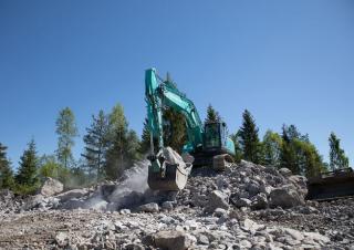 Lánctalpas kotrók Kobelco SK 300 NLC 10