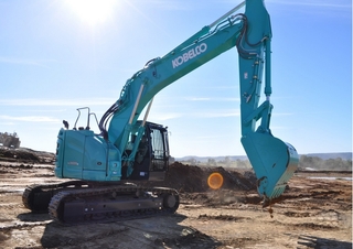 Lánctalpas kotrók Kobelco SK 380 SRLC 