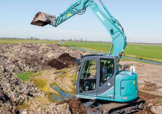 Lánctalpas kotrók Kobelco SK 75 SR 3
