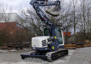 Lánctalpas kotrók Schaeff TC 85