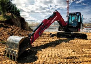 Lánctalpas kotrók Yanmar ViO82 