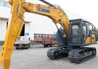 Lánctalpas kotrók XCMG XE180F