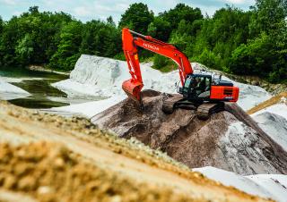 Lánctalpas kotrók Hitachi ZX250LC-6