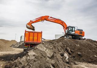 Lánctalpas kotrók Hitachi ZX300LC-6