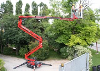 Gémes személyemelők Lánctalpas töretőgémes munkaállványok Hinowa Lightlift 17.75 Performance IIIS MK3