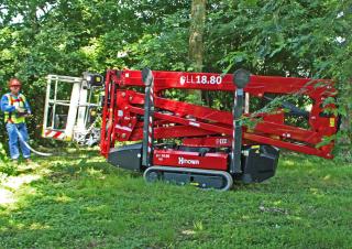 Gémes személyemelők Lánctalpas töretőgémes munkaállványok Hinowa Lightlift 18.80 Performance IIIS