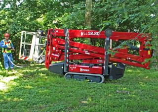 Gémes személyemelők Lánctalpas töretőgémes munkaállványok Hinowa Lightlift 18.80 Performance IIIS