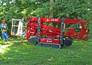 Gémes személyemelők Lánctalpas töretőgémes munkaállványok Hinowa Lightlift 18.80 Performance IIIS