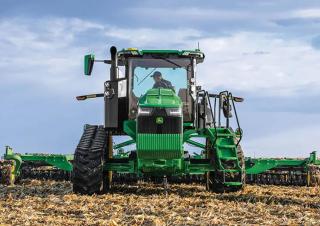 Lánctalpas traktorok John Deere 8RT 370 