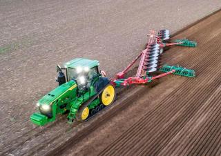 Lánctalpas traktorok John Deere 8RT 370 