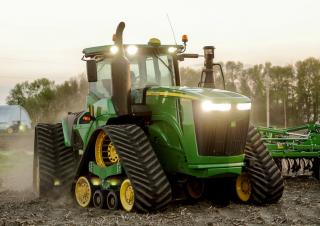 Lánctalpas traktorok John Deere 9620RX