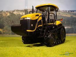 Lánctalpas traktorok Challenger MT765 B