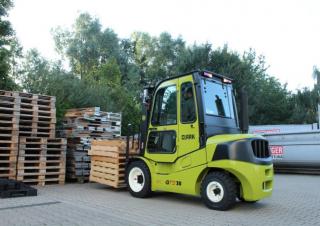 LPG targoncák Clark GTS30 L
