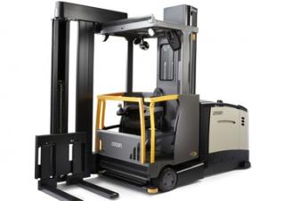 Magasraktári targoncák Crown TSP 6500-33 TT