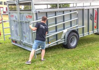 Szállítás technológia MarhaszállÍtó pótocsik Fliegl TTW 100