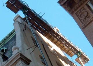 Mászógépes munkaállványok Climber International P08