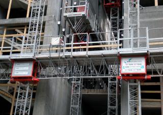 Mászógépes munkaállványok Climber International P40