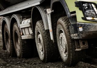 Tehergépkocsik Merevvázak Volvo Trucks FMX11.330 6x4 Rigid - X-High T Ride