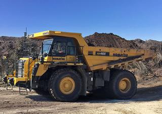 Merevvázas dömperek Komatsu HD465-8E0