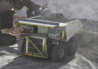 Merevvázas dömperek Liebherr T 284