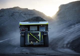 Merevvázas dömperek Liebherr T 284