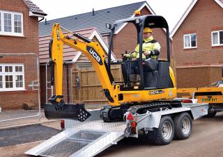 Minikotrók JCB 8014