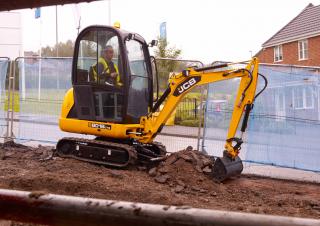 Minikotrók JCB 8018 CTS
