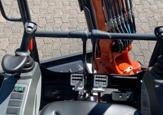 Minikotrók Atlas Kompakt AC 25UF