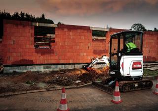 Minikotrók Bobcat E20Z