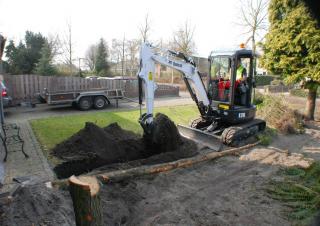 Minikotrók Bobcat E26