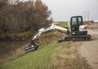 Minikotrók Bobcat E45