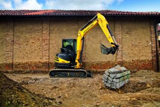 Minikotrók New Holland E50B SR