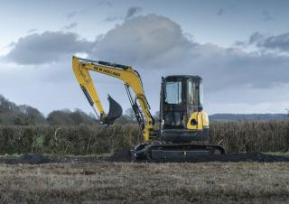 Minikotrók New Holland E50B SR