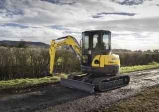 Minikotrók New Holland E50B SR