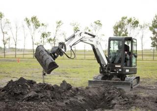Minikotrók Bobcat E50z