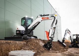 Minikotrók Bobcat E55z