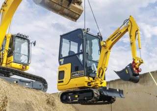 Minikotrók Komatsu PC17R-5
