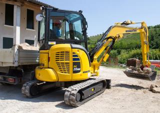 Minikotrók Komatsu PC35MR-5